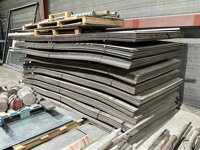 S235jr stalen platen (439x) - afbeelding 1 van  13