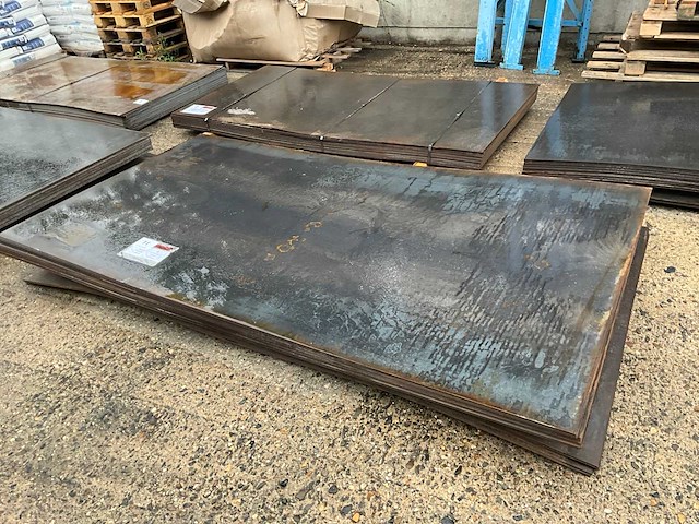 S235jr stalen platen (48x) - afbeelding 1 van  4