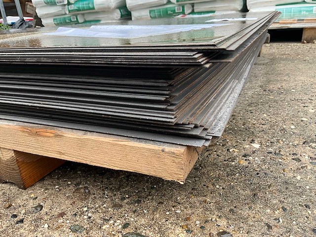 S235jr stalen platen (69x) - afbeelding 2 van  3