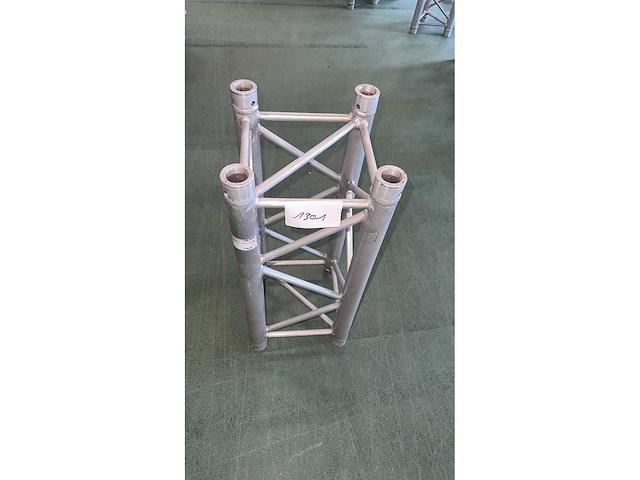S31 straight 67 cm sq30 - afbeelding 1 van  1