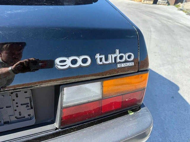 Saab - 900 turbo - oldtimer - afbeelding 14 van  32