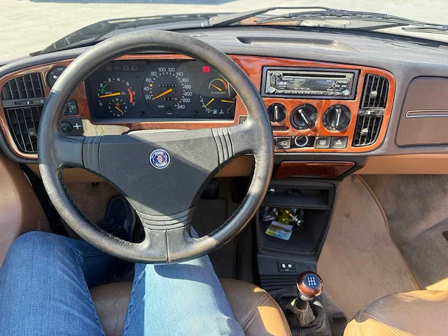 Saab - 900 turbo - oldtimer - afbeelding 3 van  32