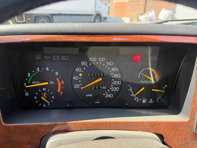 Saab - 900 turbo - oldtimer - afbeelding 8 van  32
