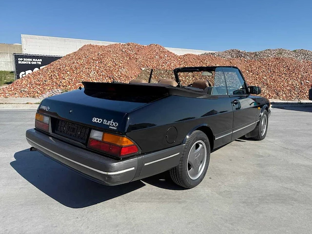 Saab - 900 turbo - oldtimer - afbeelding 28 van  32