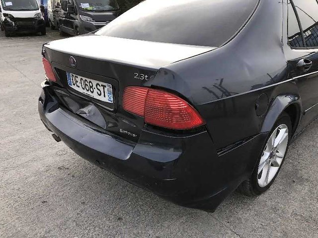 Saab 9-5 2.3l 16v vintage auto's > 15 - afbeelding 18 van  23
