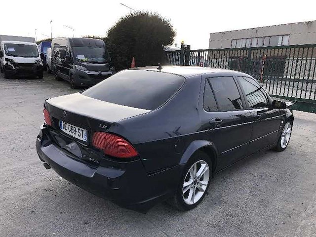 Saab 9-5 2.3l 16v vintage auto's > 15 - afbeelding 19 van  23
