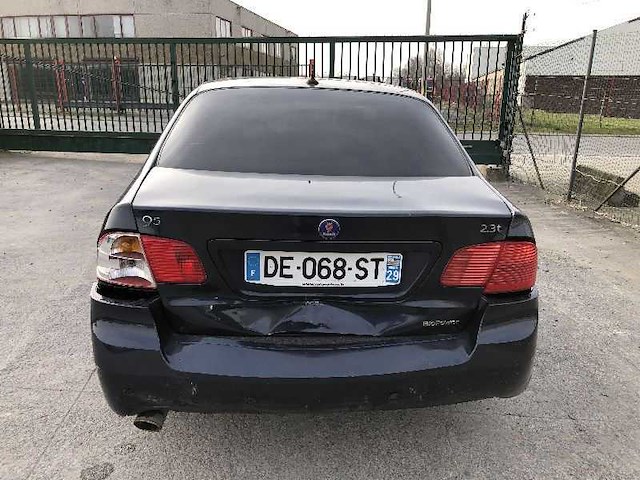Saab 9-5 2.3l 16v vintage auto's > 15 - afbeelding 22 van  23