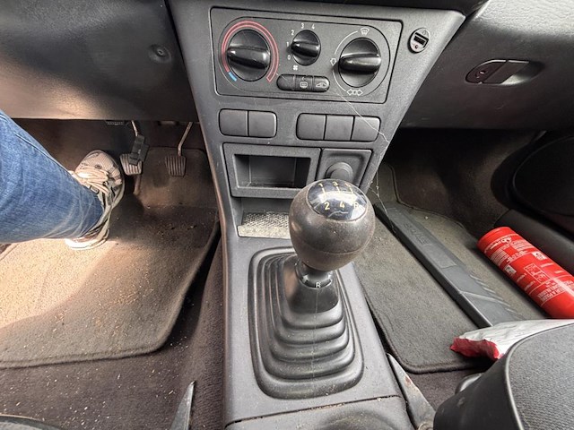 Saab 900 - afbeelding 6 van  37