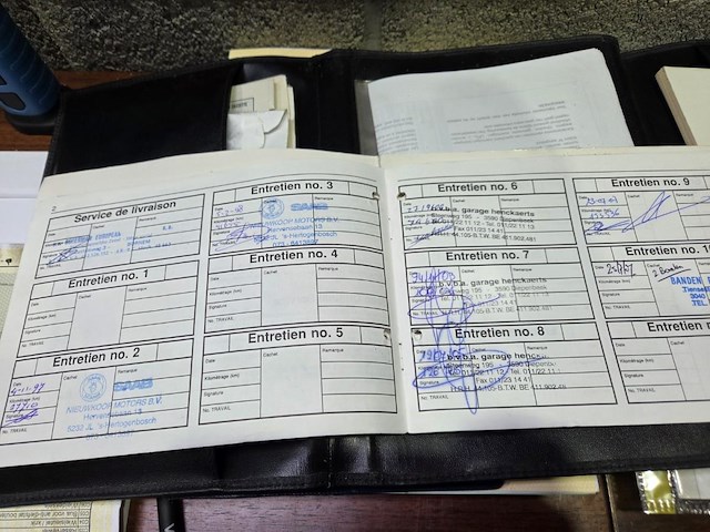 Saab 900 - afbeelding 31 van  37