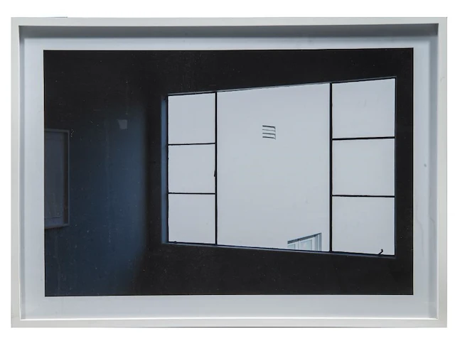 Sabine hornig (1964), 'blich 5', 2011, ink-jet print, n° 2/6 60 x 84.5 cm. (23.62 x 33.27 in.), frame: 63 x 87 cm. (24.80 x 34 1/4 in.) - afbeelding 2 van  3