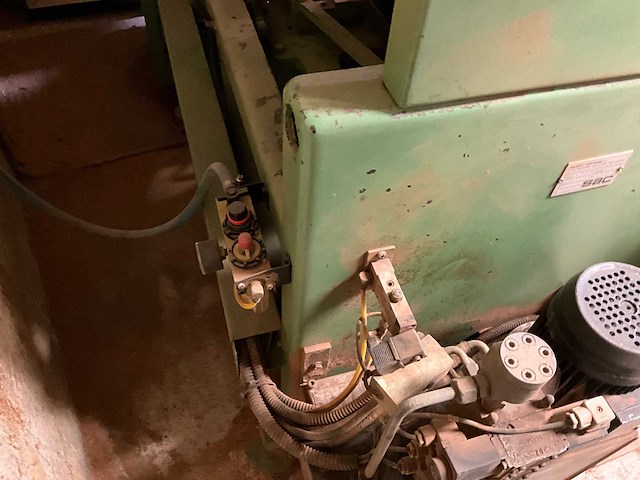 Sac (sueri alfredo s.p.a.) t6 ducuroir machinecentrum - afbeelding 3 van  17