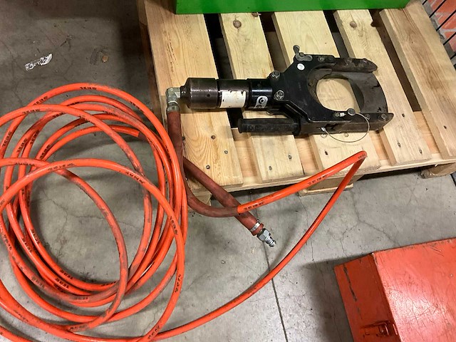 Sadinter ssa hydraulische kabelsnijtang - afbeelding 2 van  5