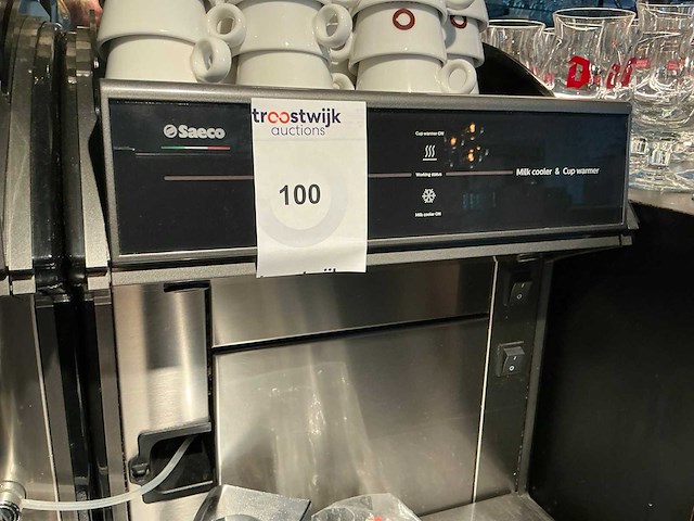 Saeco koffiemachine met melk koeler en kopjeswarmer - afbeelding 7 van  9