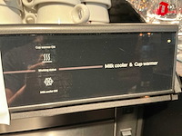 Saeco koffiemachine met melk koeler en kopjeswarmer - afbeelding 8 van  9