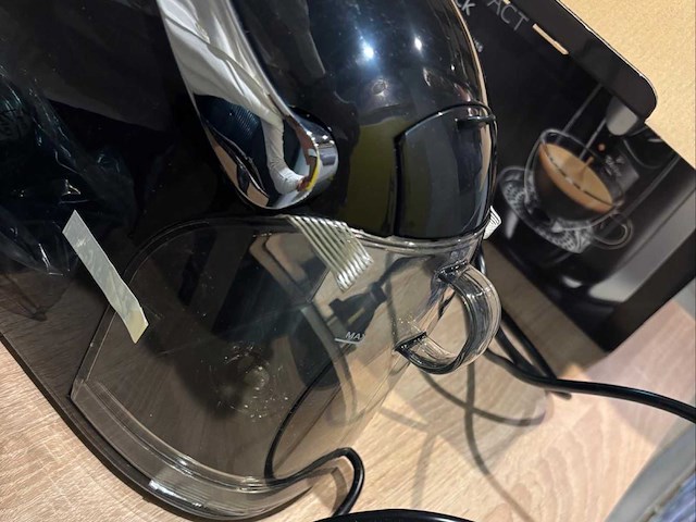 Saeco tchibo caffissimo set van 4 koffie- en espressomachines - afbeelding 19 van  20