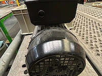 Saga motor - afbeelding 2 van  3