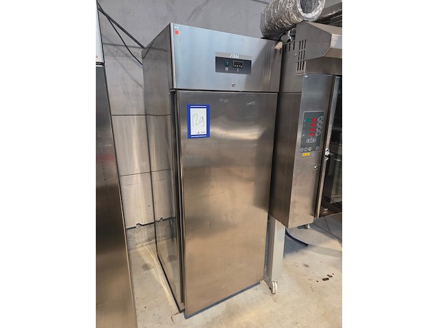 Sagi - afbeelding 1 van  9