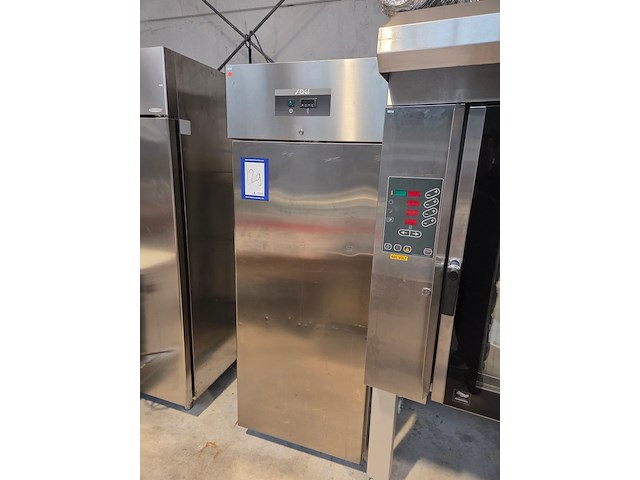 Sagi - afbeelding 2 van  9