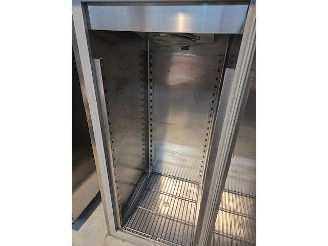 Sagi - afbeelding 4 van  9