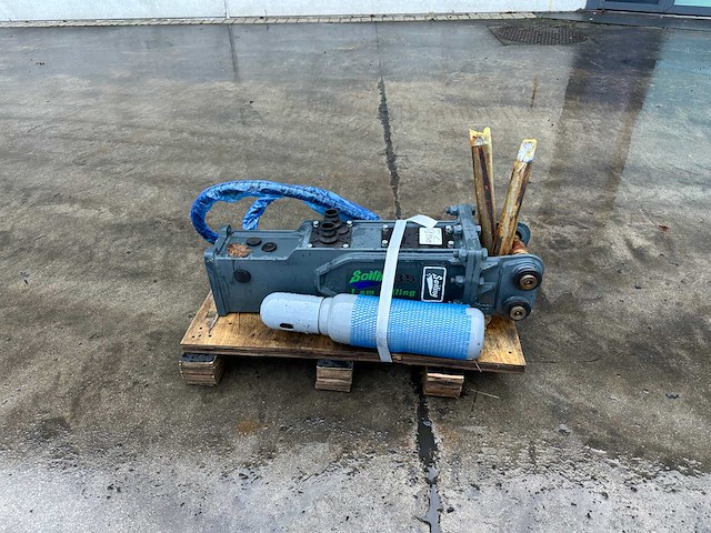 Sailing - 2025 - 35 - hydraulische hamer - afbeelding 1 van  9