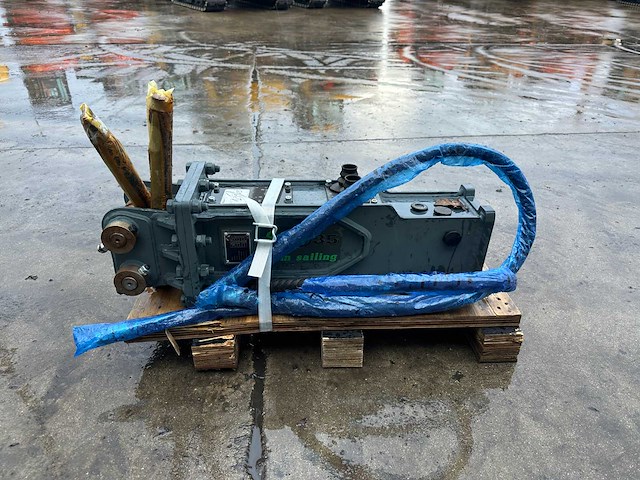 Sailing - 2025 - 35 - hydraulische hamer - afbeelding 6 van  9