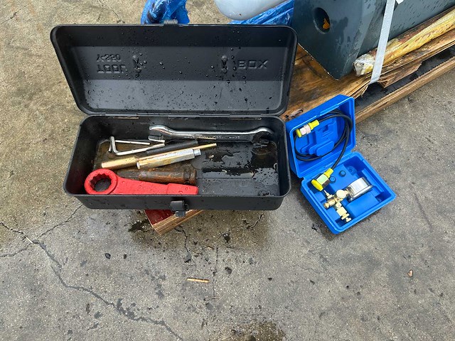 Sailing - 2025 - 40 - hydraulische hamer. - afbeelding 2 van  11