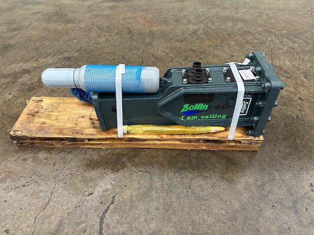 Sailing - 2025 - 40 - hydraulische hamer. - afbeelding 1 van  11