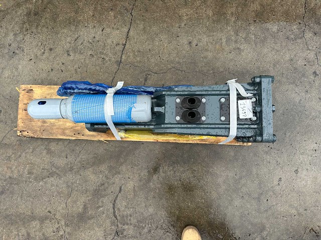 Sailing - 2025 - 40 - hydraulische hamer. - afbeelding 5 van  6