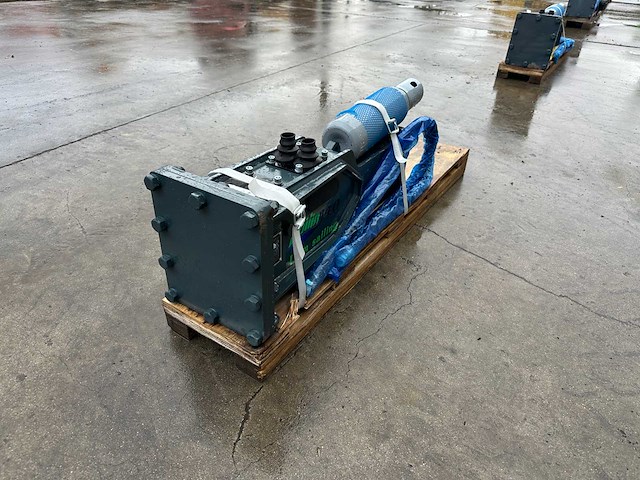Sailing - 2025 - 40 - hydraulische hamer. - afbeelding 6 van  8
