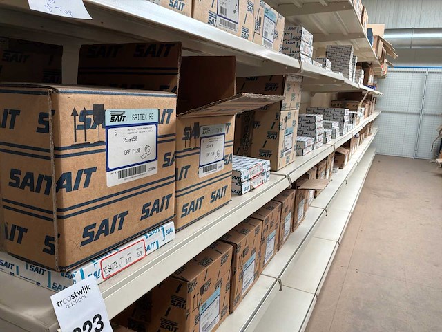 Sait r-saitrol/ saitex re grote partij diverse schuurband - afbeelding 1 van  10