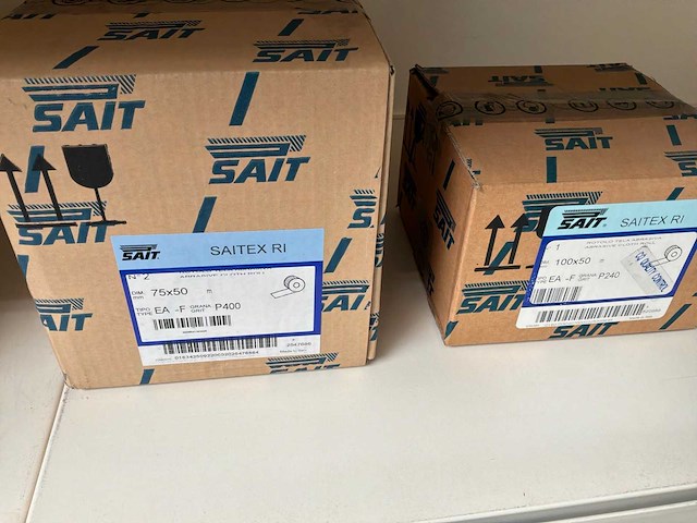 Sait r-saitrol/ saitex re grote partij diverse schuurband - afbeelding 2 van  10