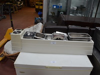 Saladette zonder merk met 9 inox bakjes (20)