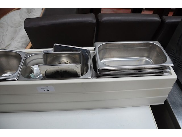 Saladette zonder merk met 9 inox bakjes (20) - afbeelding 6 van  6