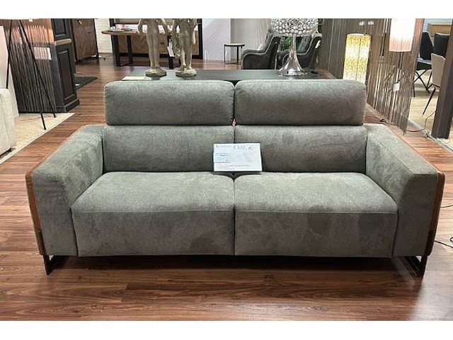 Salon - afbeelding 2 van  7