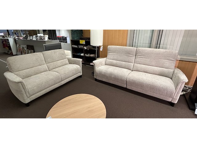 Salon - afbeelding 1 van  18