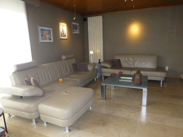 Salon - afbeelding 1 van  5