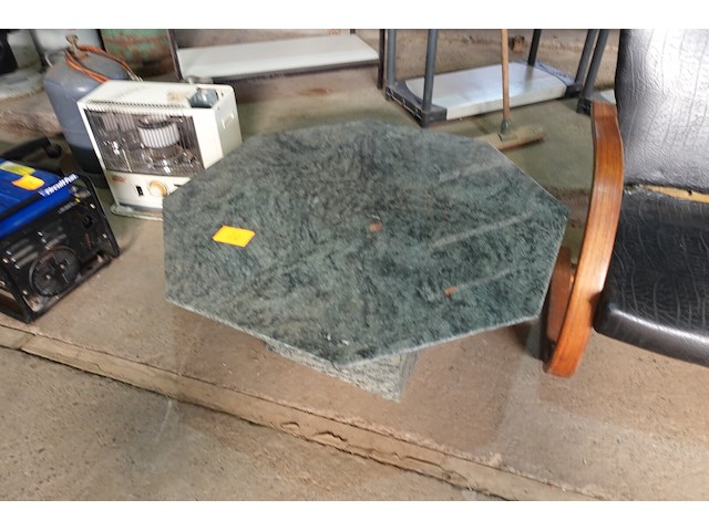 Salontafel in graniet - afbeelding 2 van  3