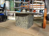 Salontafel in graniet - afbeelding 3 van  3