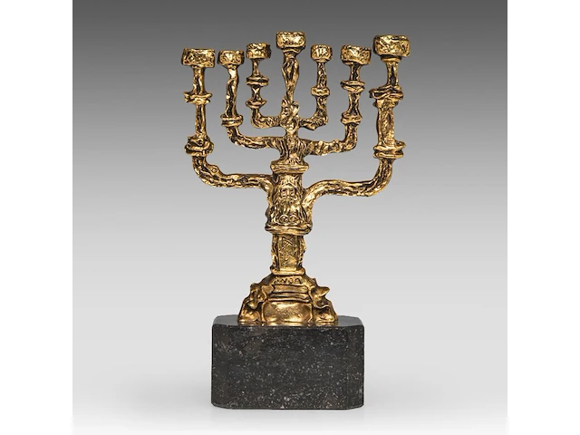 Salvador dali (1904-1989), menorah, gilt bronze on a bluestone base, n° 52/150 37 cm. (14.57 in.) - afbeelding 5 van  8