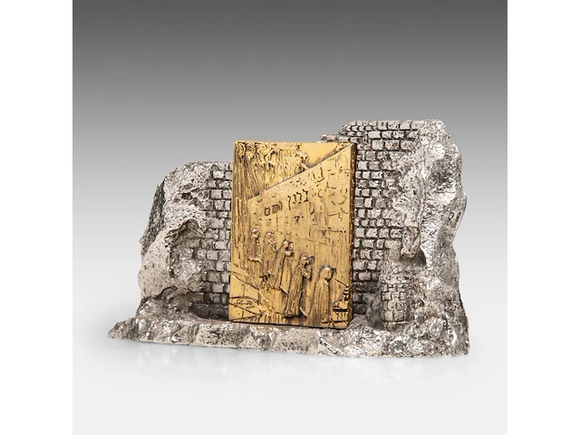 Salvador dali (1904-1989), 'wailing wall - baruch b ha shem', metal menorah sculpture 17.5 x 30 cm. (6.88 x 11.81 in.) - afbeelding 2 van  7