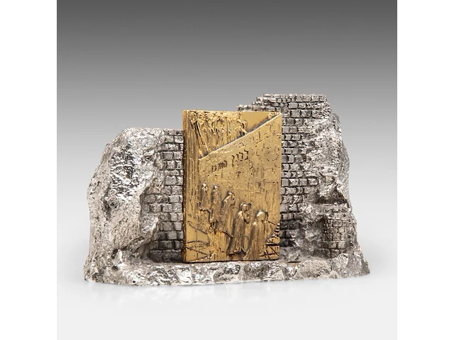 Salvador dali (1904-1989), 'wailing wall - baruch b ha shem', metal menorah sculpture 17.5 x 30 cm. (6.88 x 11.81 in.) - afbeelding 5 van  7