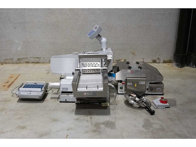 Sam - 2014 - p310f - automatische snijmachine - afbeelding 1 van  7