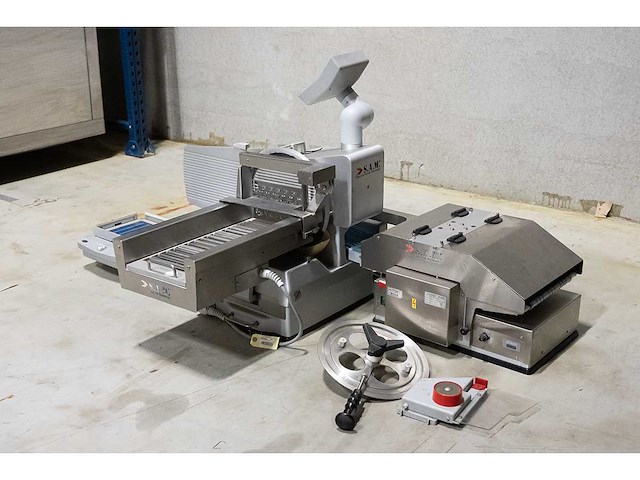 Sam - 2014 - p310f - automatische snijmachine - afbeelding 1 van  2