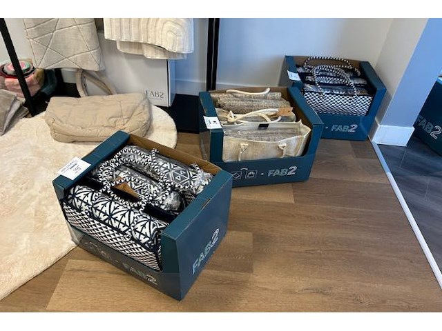 Samengesteld lot 207 tem lot 219 - afbeelding 3 van  4