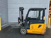 Samengesteld lot 802 en lot 803: heftruck en vorken