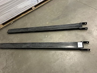 Samengesteld lot 802 en lot 803: heftruck en vorken - afbeelding 2 van  2