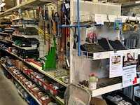 Samengesteld lot 9 tem 13: 11 winkelrekken - afbeelding 3 van  7