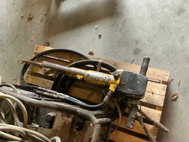 Samson hydraulics hydraulisch aggregaat - afbeelding 4 van  6