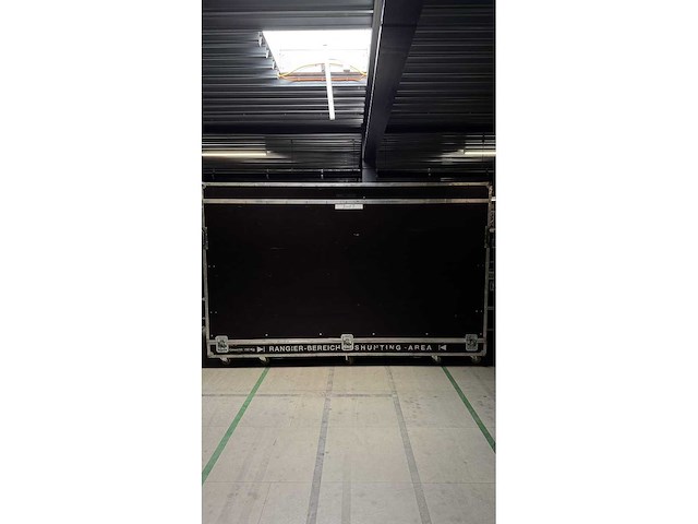 Samsung - 130" all-in one incl screenlift + flight case + 19 spare im modules - afbeelding 7 van  8