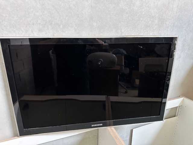 Samsung - ue37c5999 - televisie - afbeelding 1 van  2